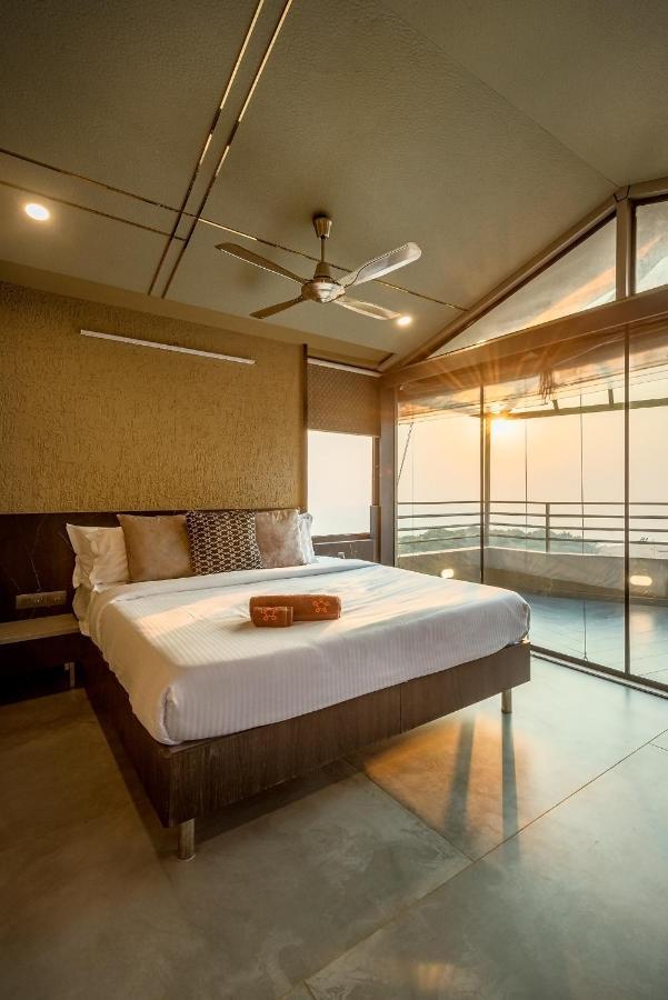 Saffronstays Heavone Trio, Lonavala Exterior foto